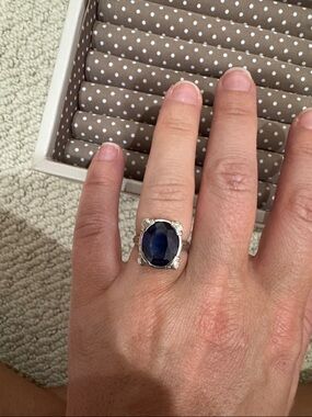 14KT White Gold Ring with Deep Blue Sapphire Stone